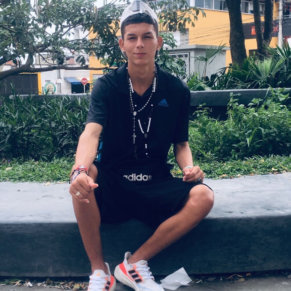 dereck_bigcock21