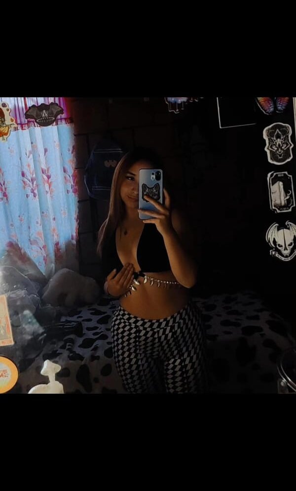 elle_tay