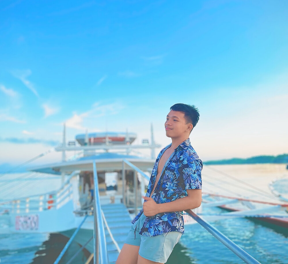 hottie_adrian