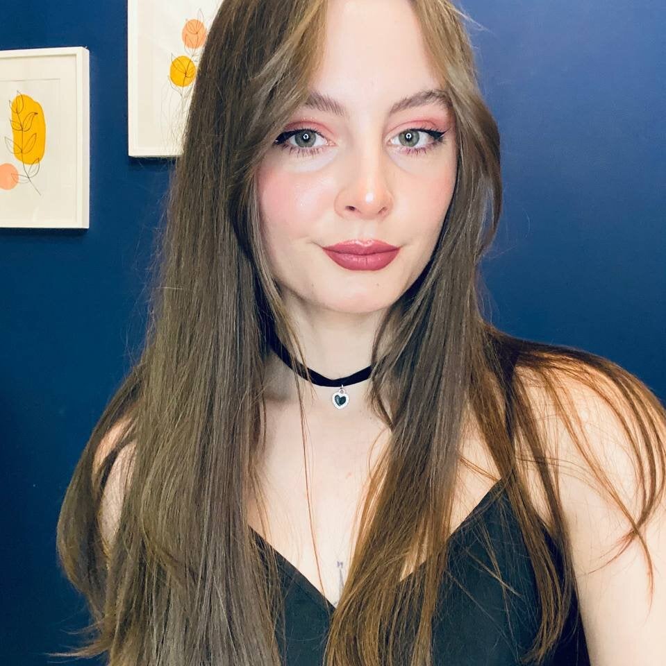 innocent_lola