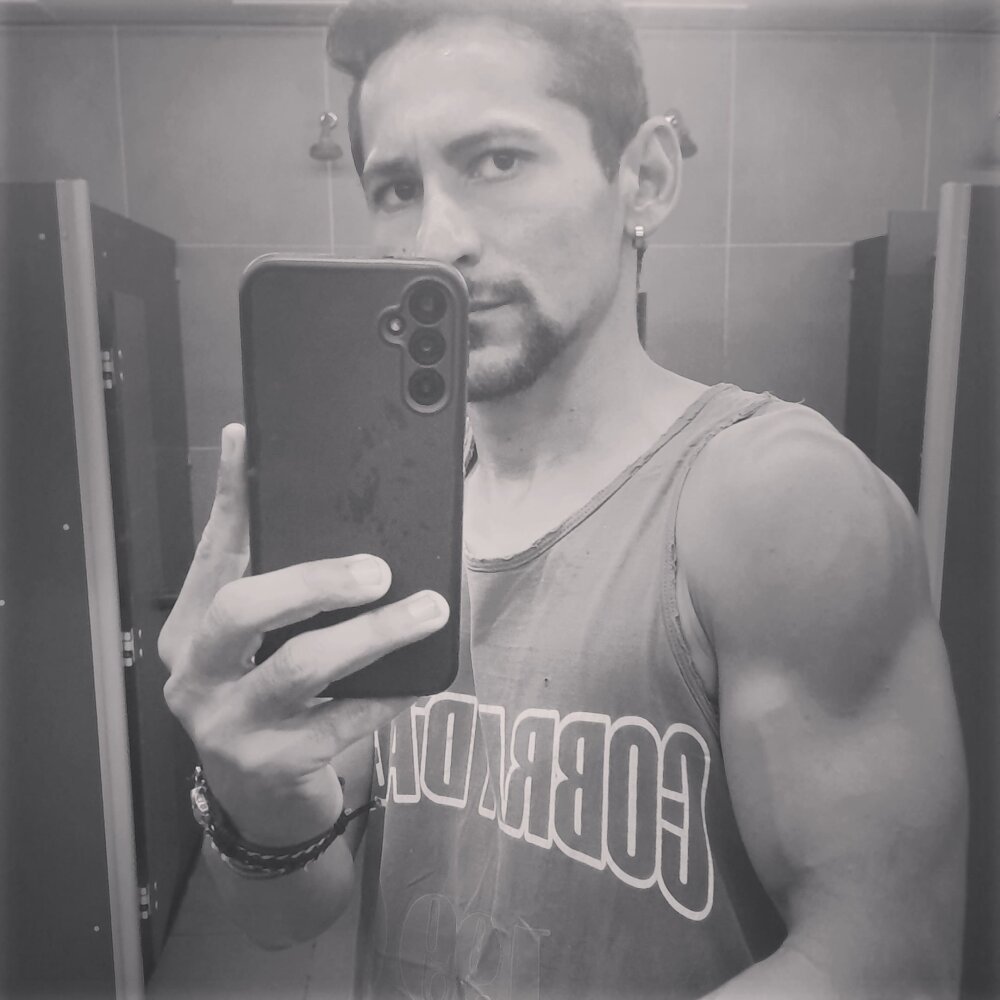 jrlyra34