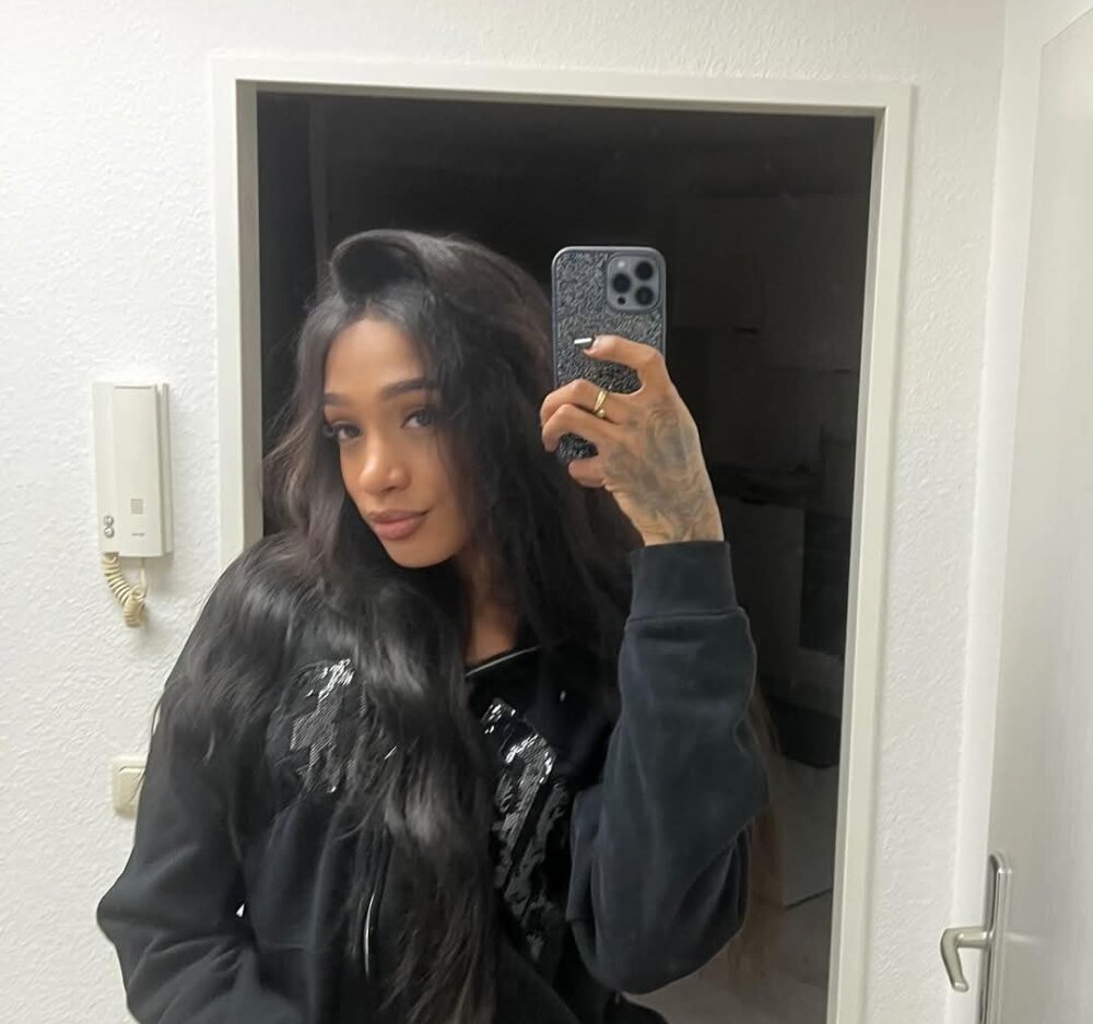 karime_tsxxx