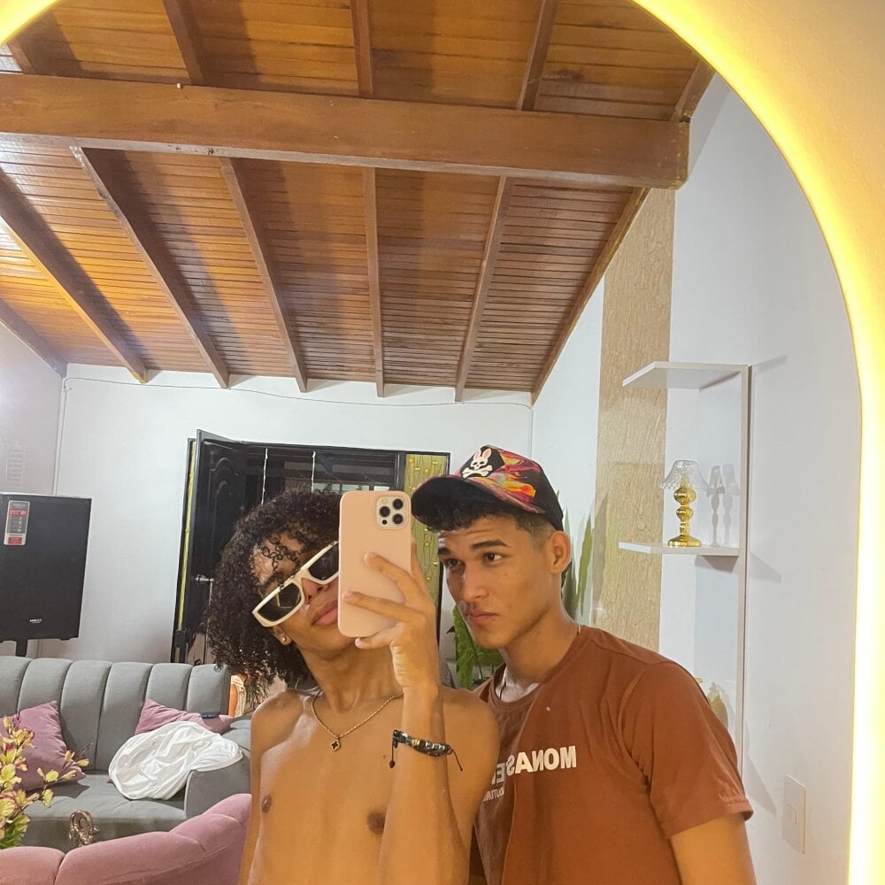 latin_boys_1