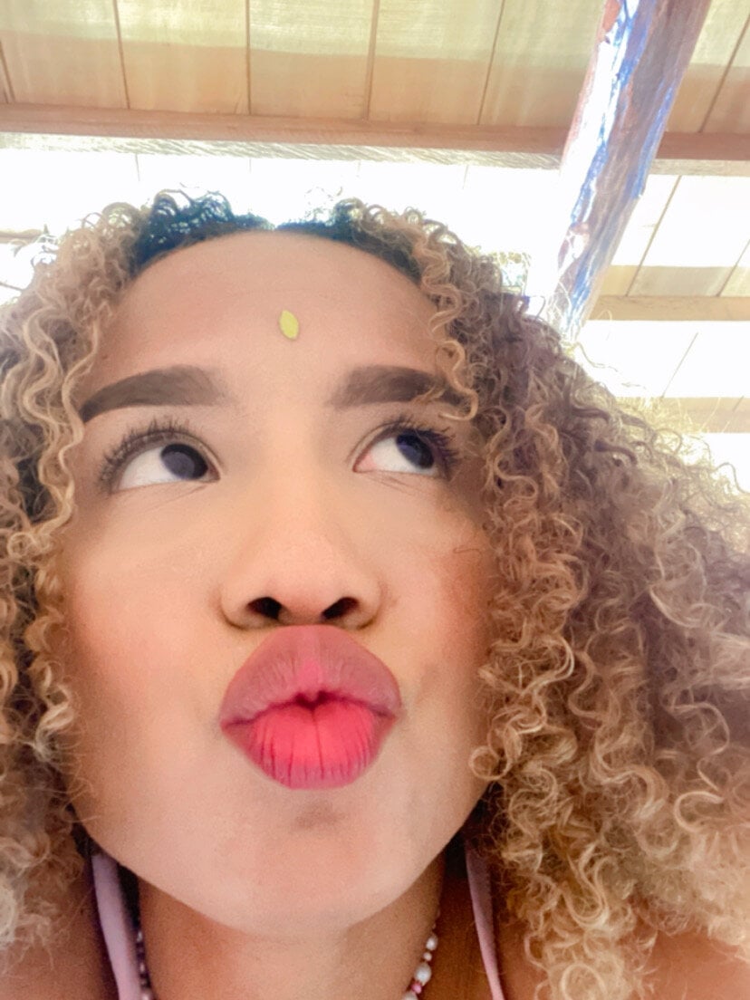 latincarla_hot