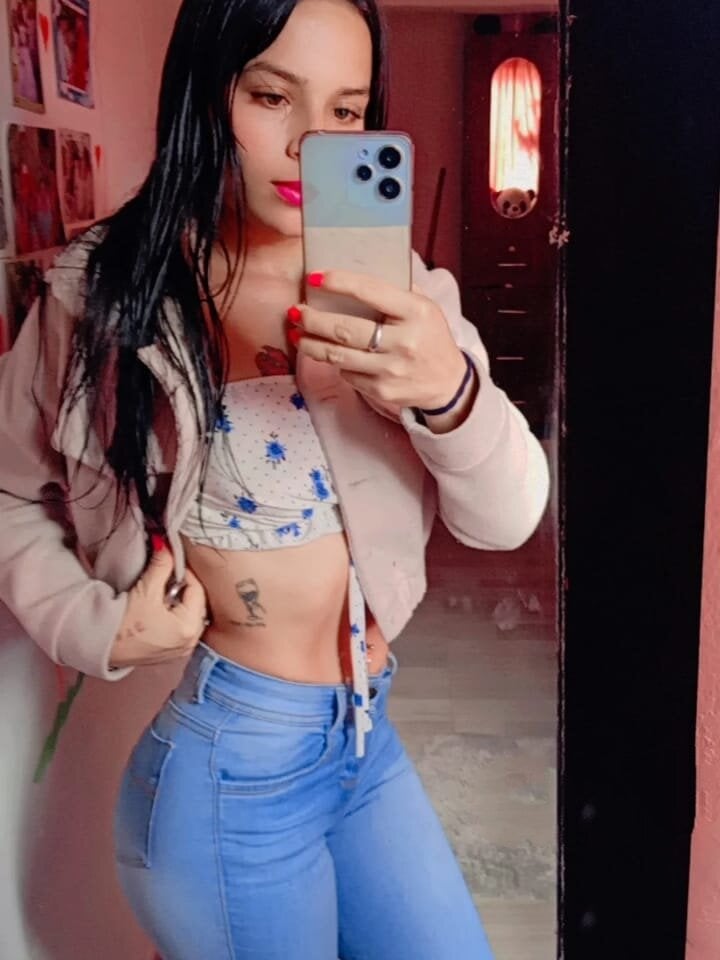 laura_pink22