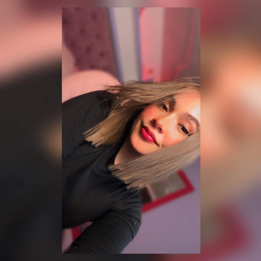 lolaa_pink
