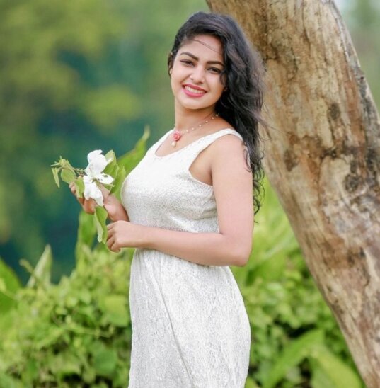lovelycouple77