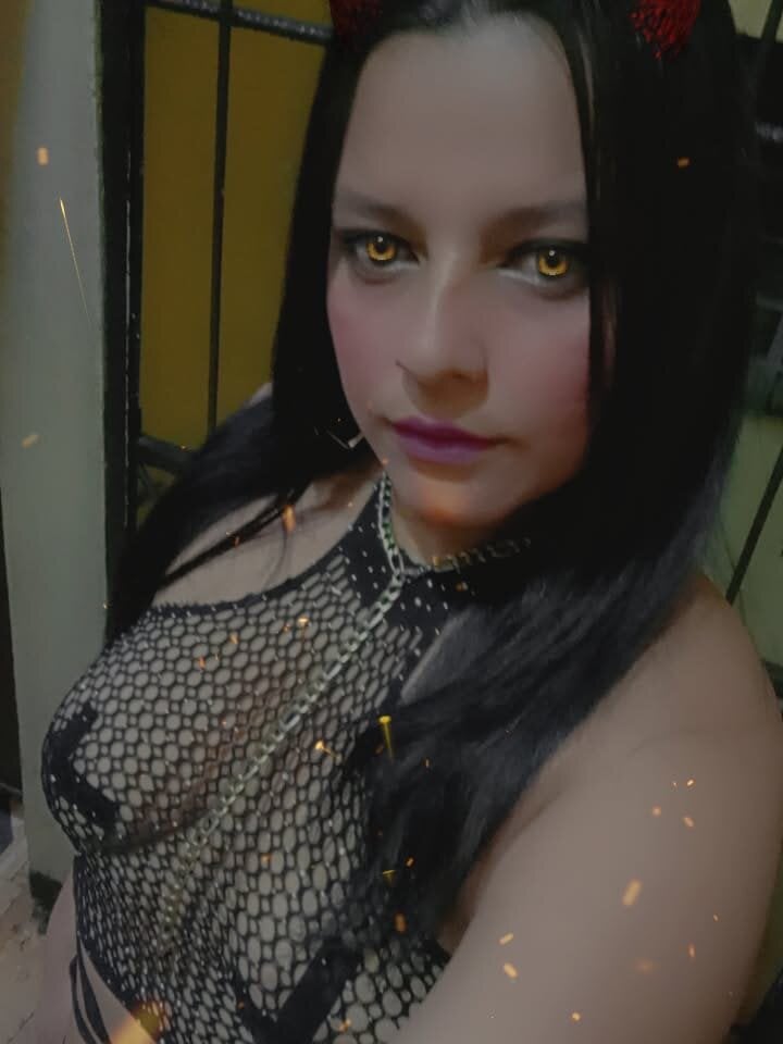 lulu-hot-bitch