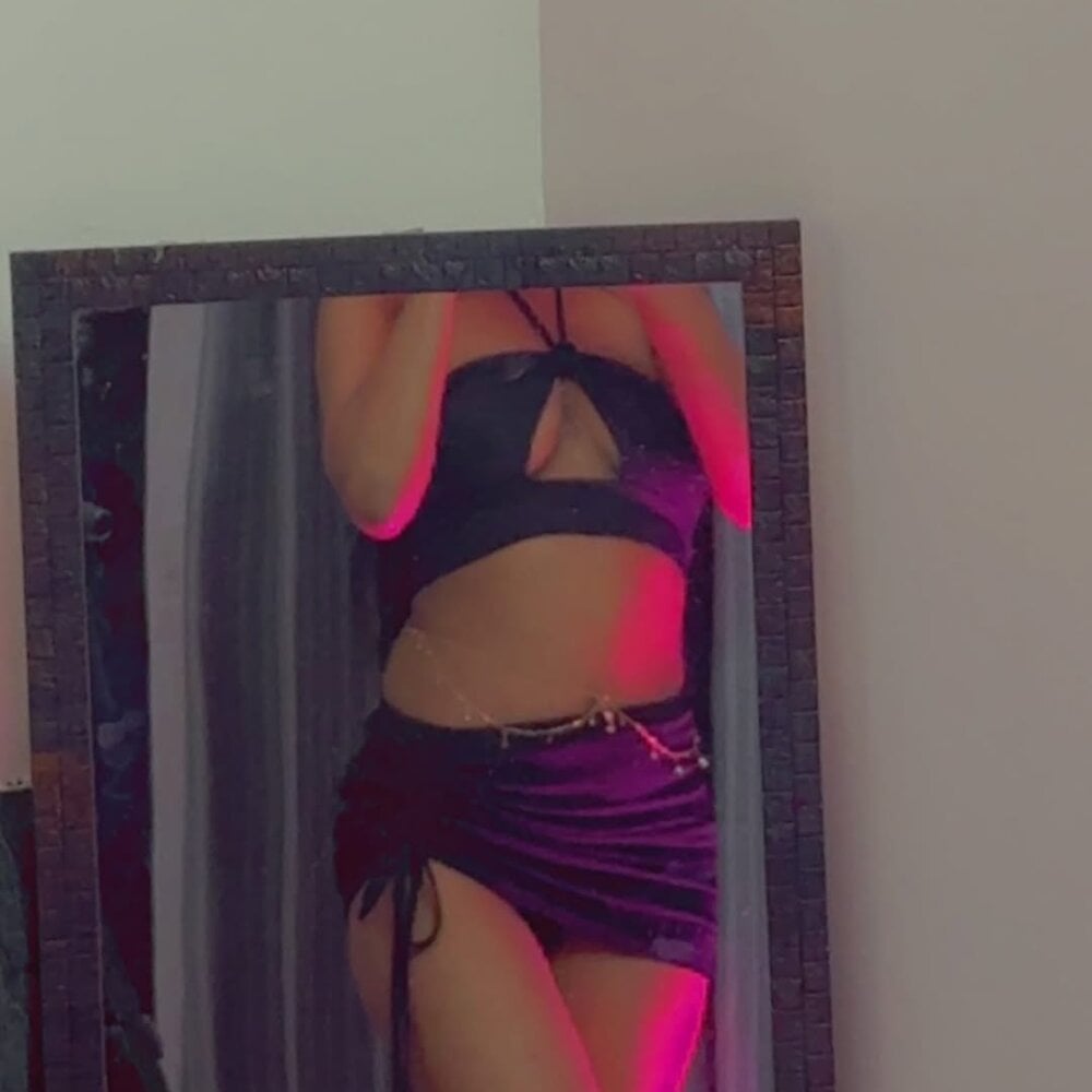 mayra_4U