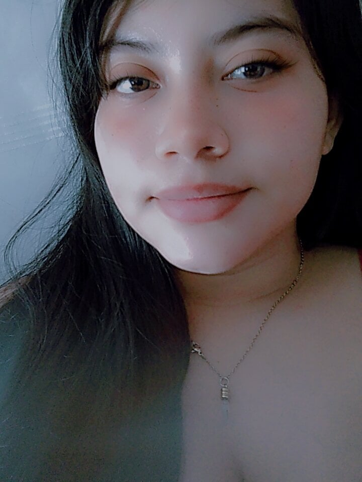 mia_laura