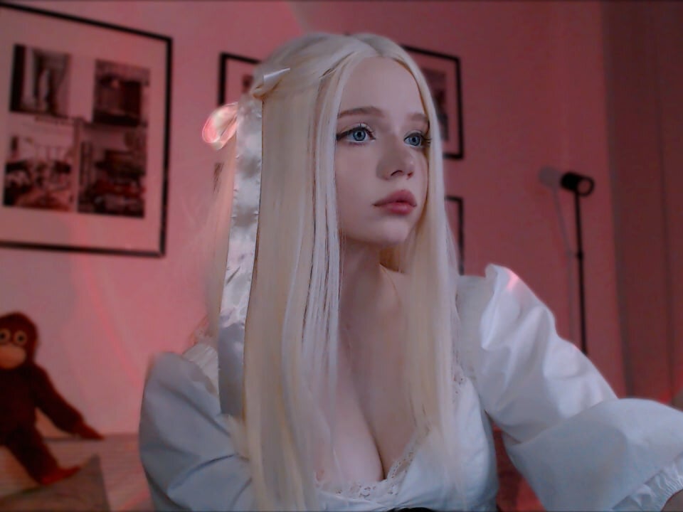 mili_coy