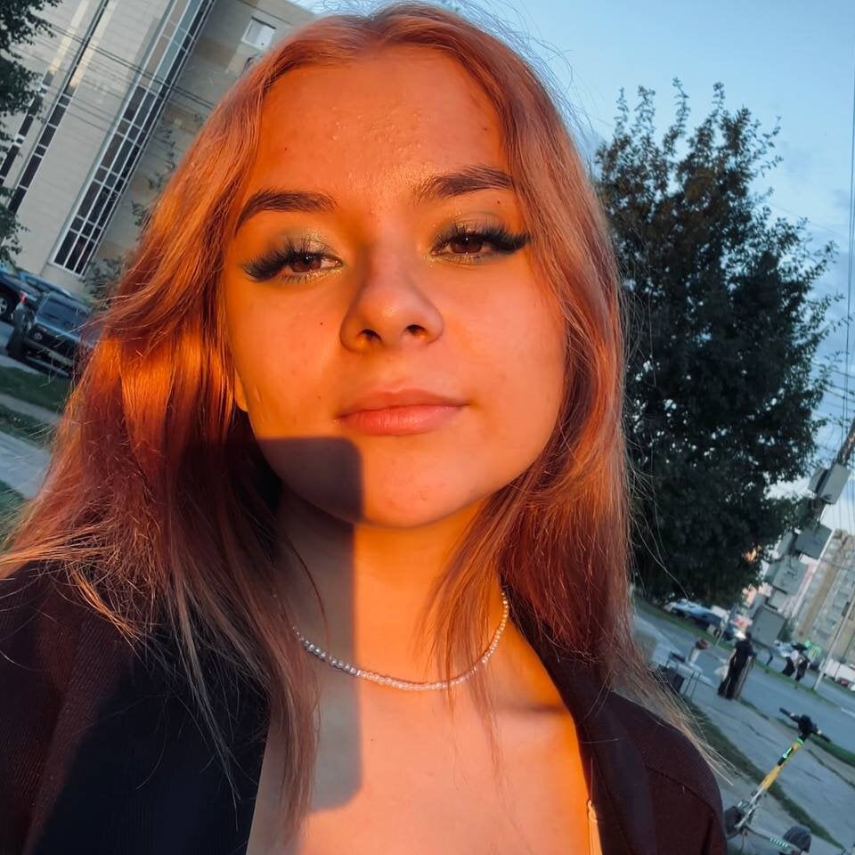 molly_starr