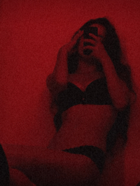 moon_daniela