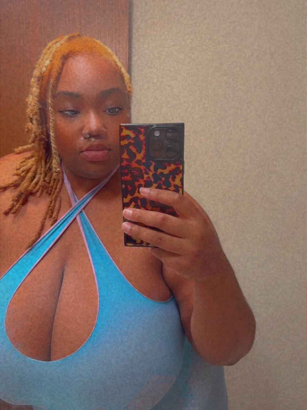moonlit_softgirl