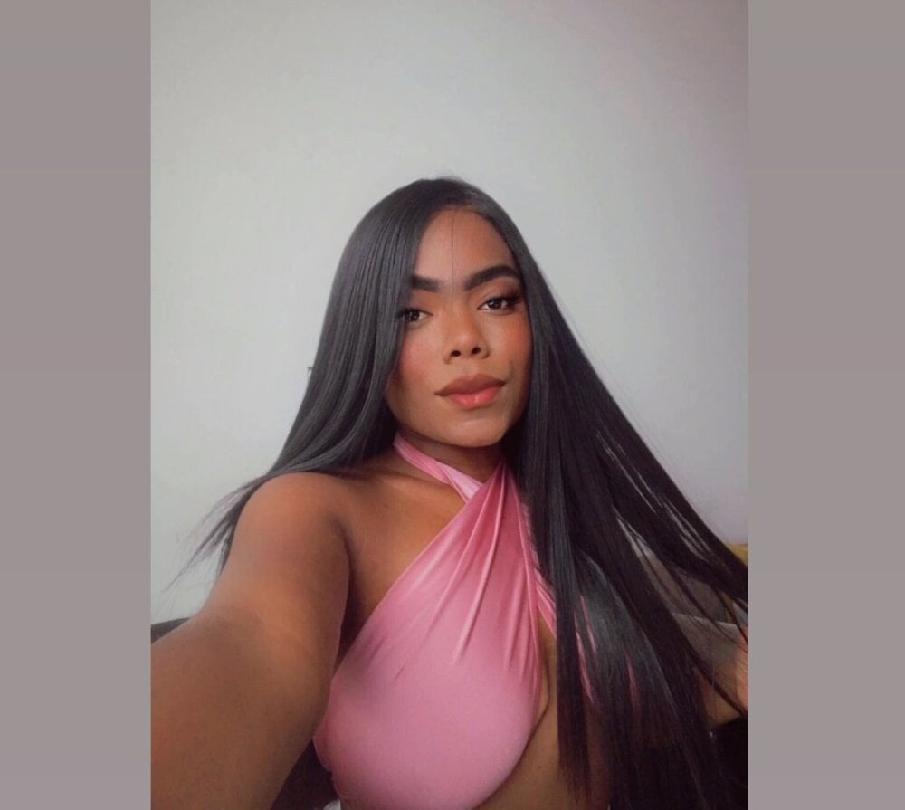 nahomi_lil