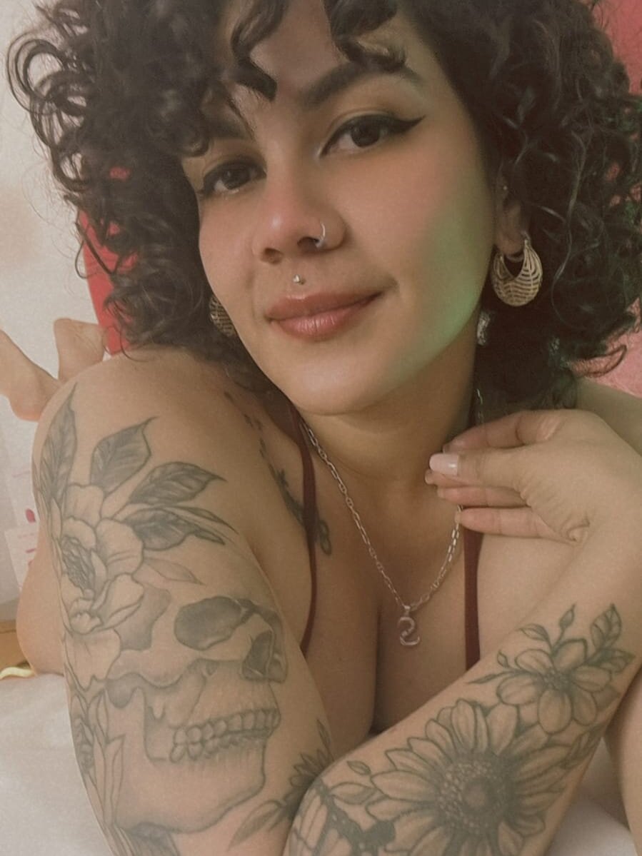 nicolette_rock