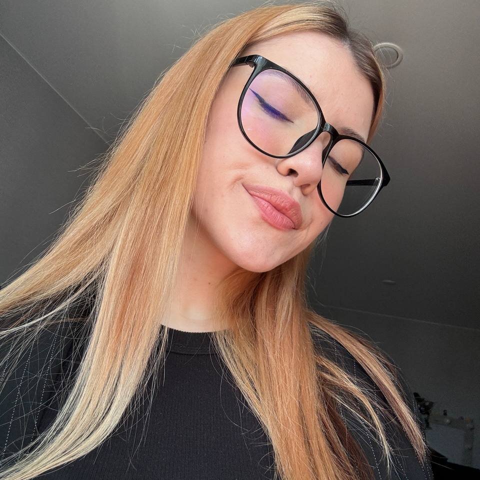 olivia_curie_