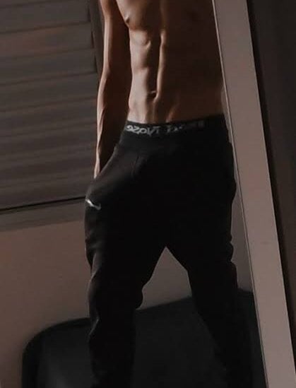 paid_skinny_22boy