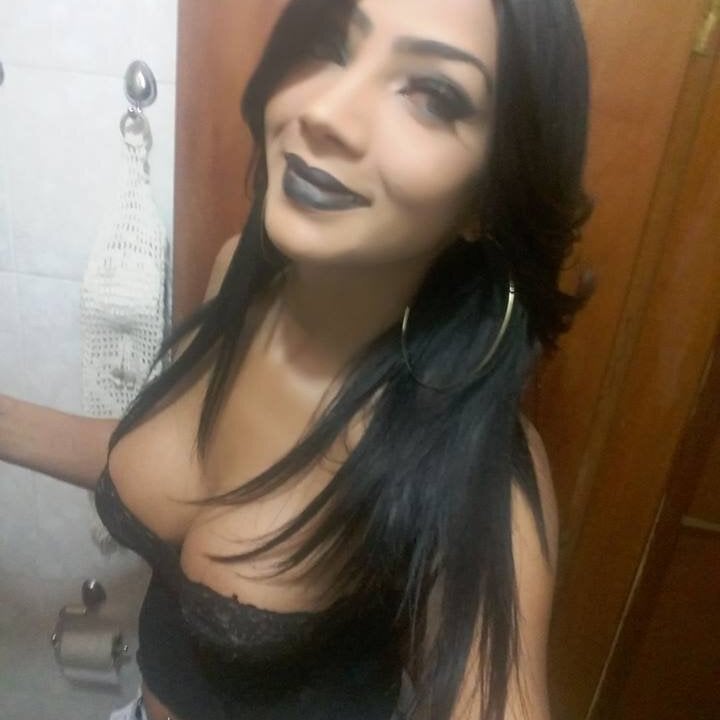 rayaneferraz