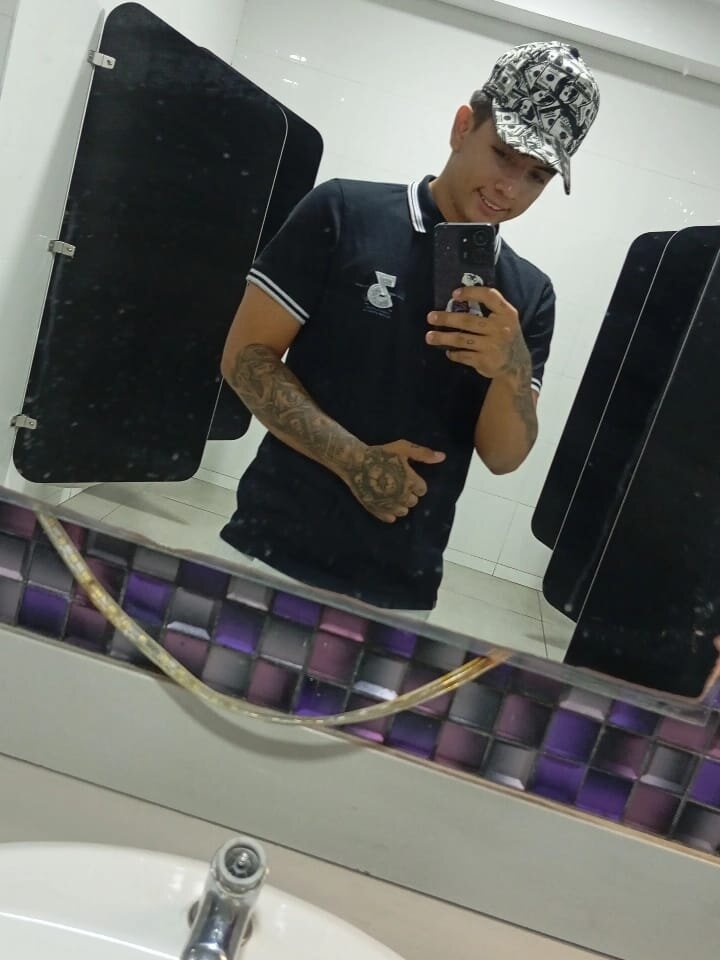 robertusudb23