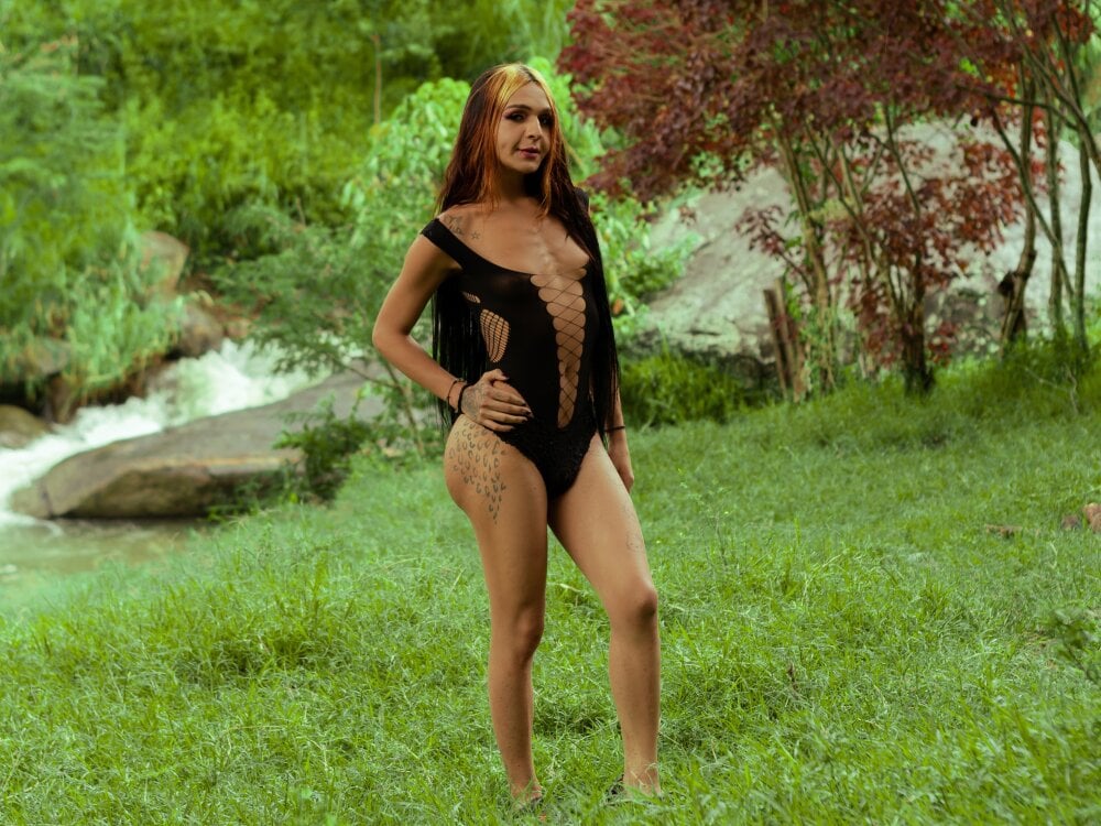 sara_sexy_hot