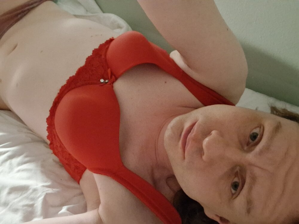 sissygirlanna