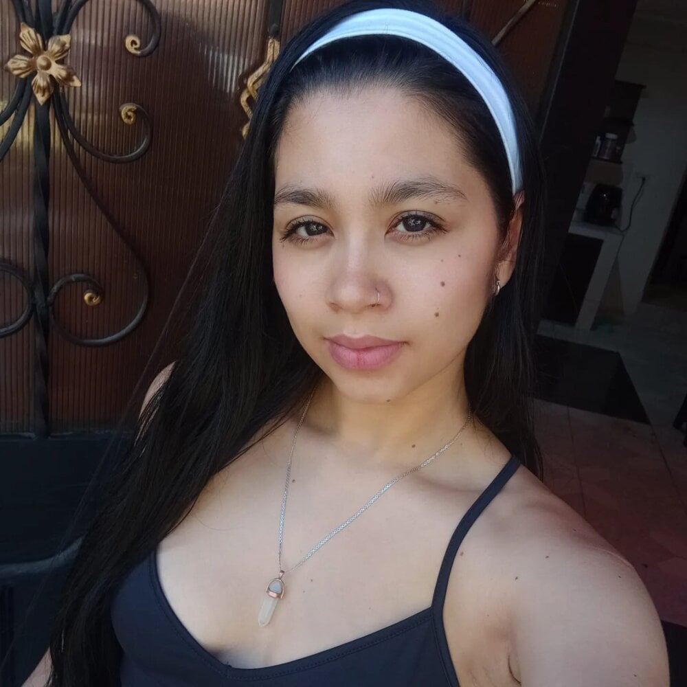 sofi_sandoval