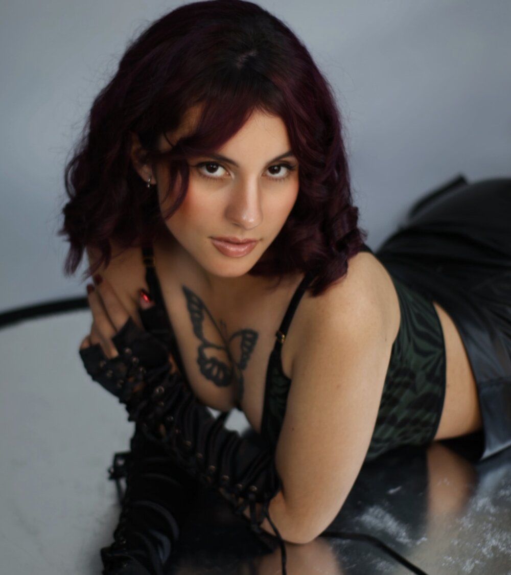 sophia_monroe_