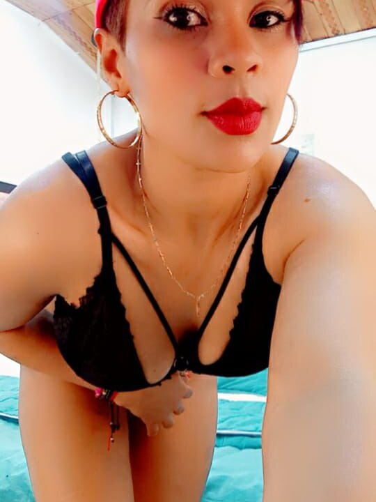thais_samanttha