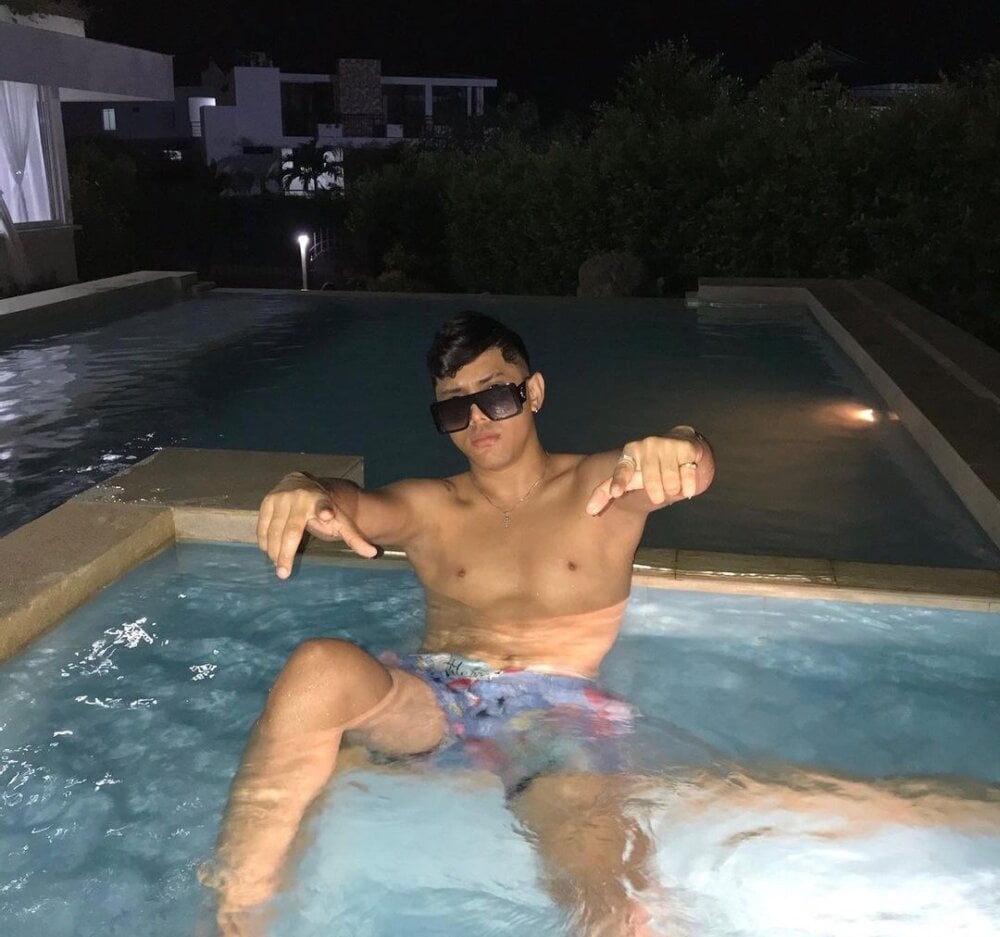tonysexyboy