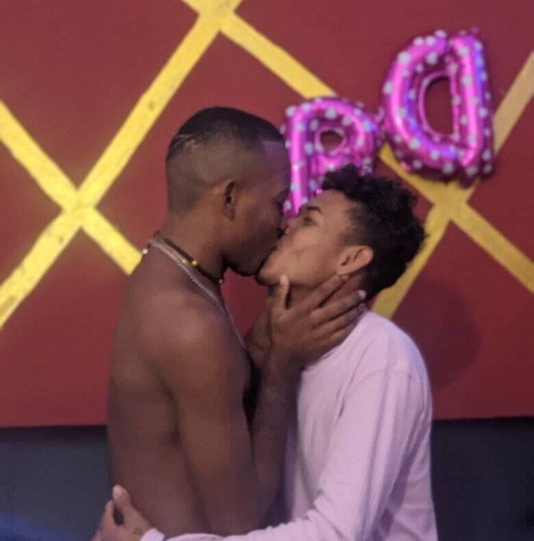 twotrans_1boy