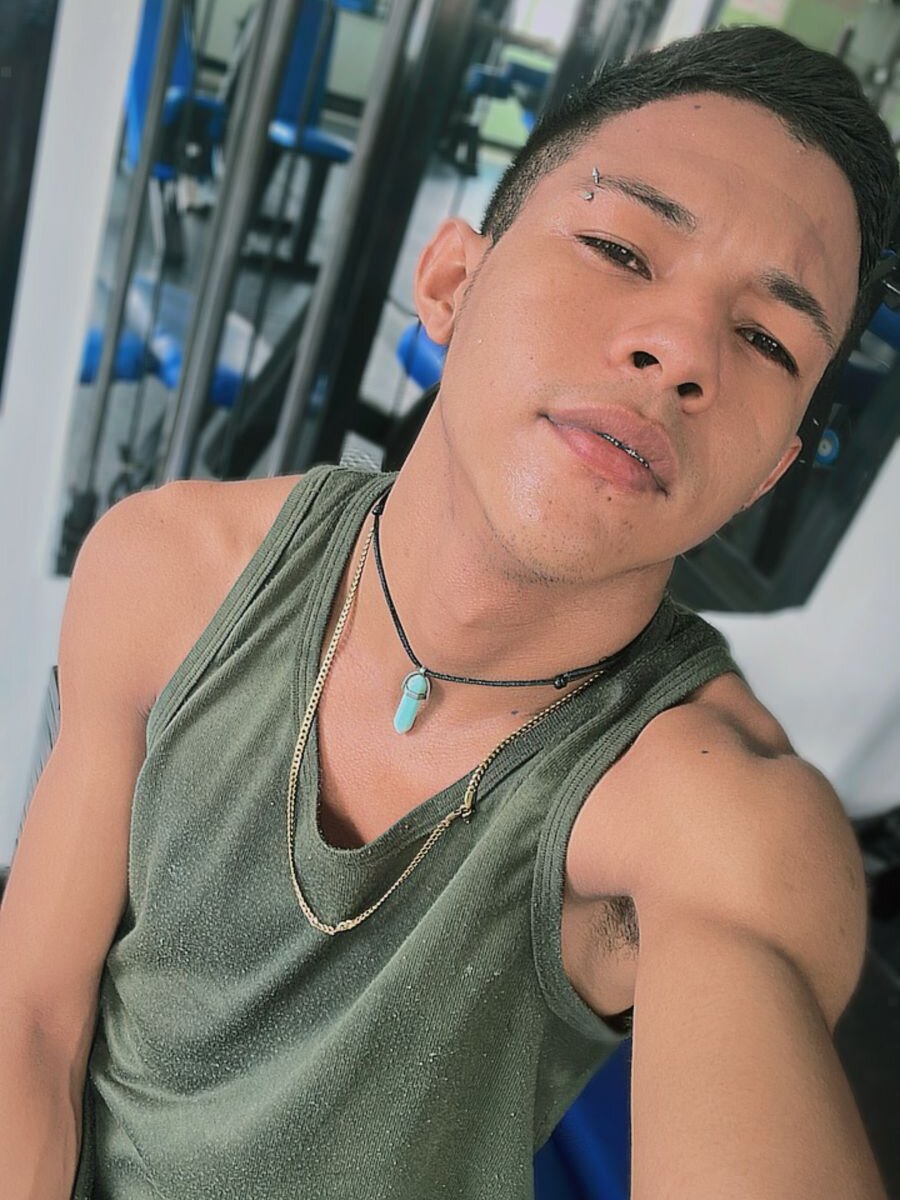 yanfre_hot