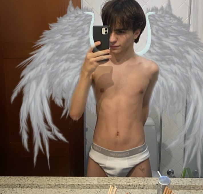 yungellito